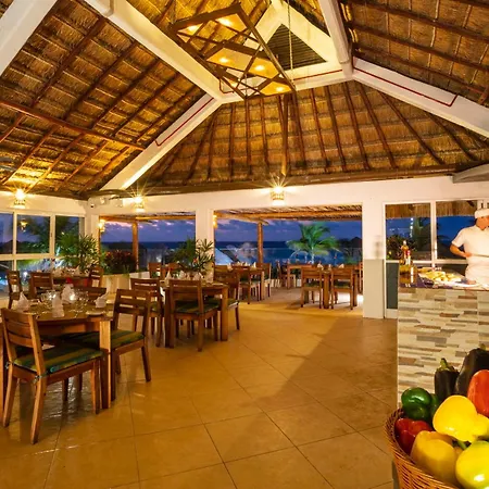 Krystal Cancun-3